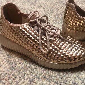 Fashion nova sneakers